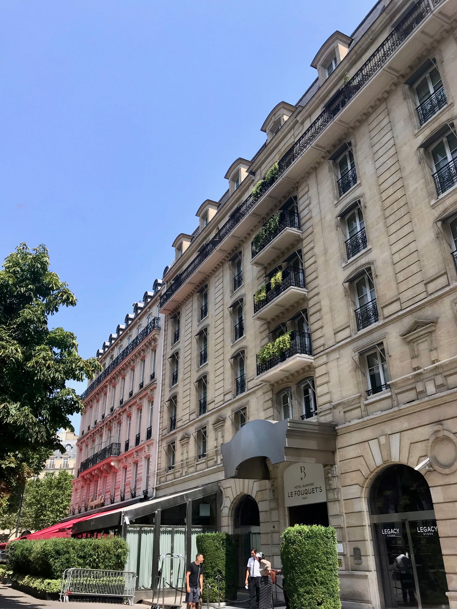 Hôtel Barrière Le Fouquet's — backstory