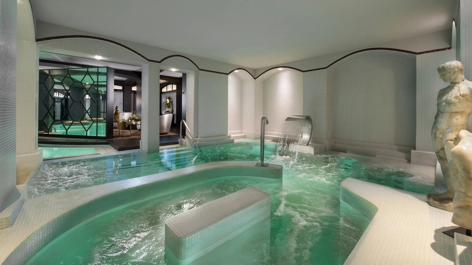 Hôtel Barrière Le Fouquet's — wellness