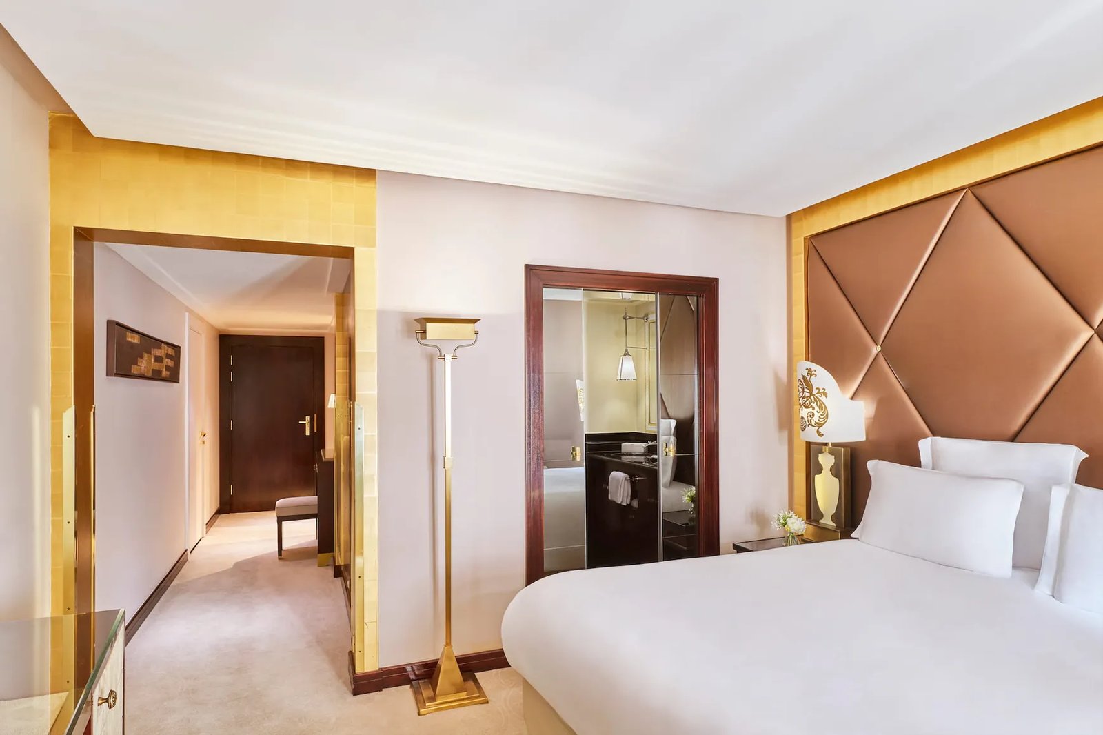Hôtel Barrière Le Fouquet's — rooms