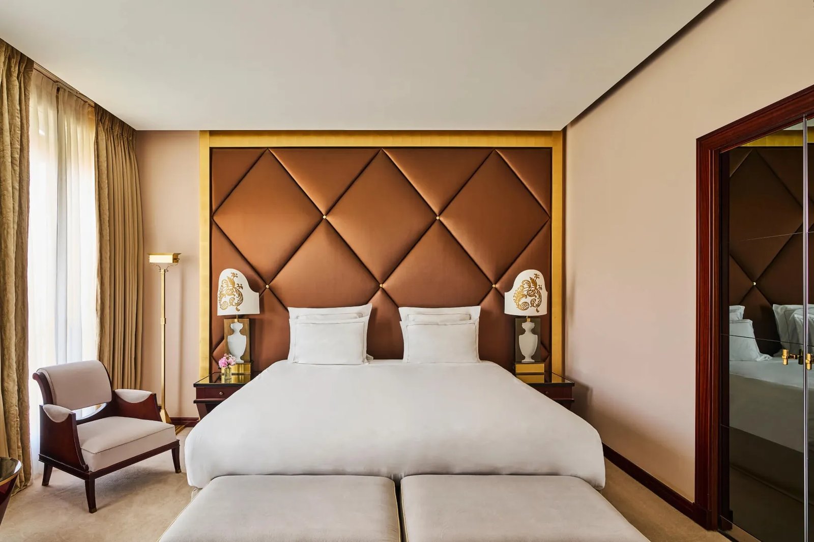 Hôtel Barrière Le Fouquet's — rooms