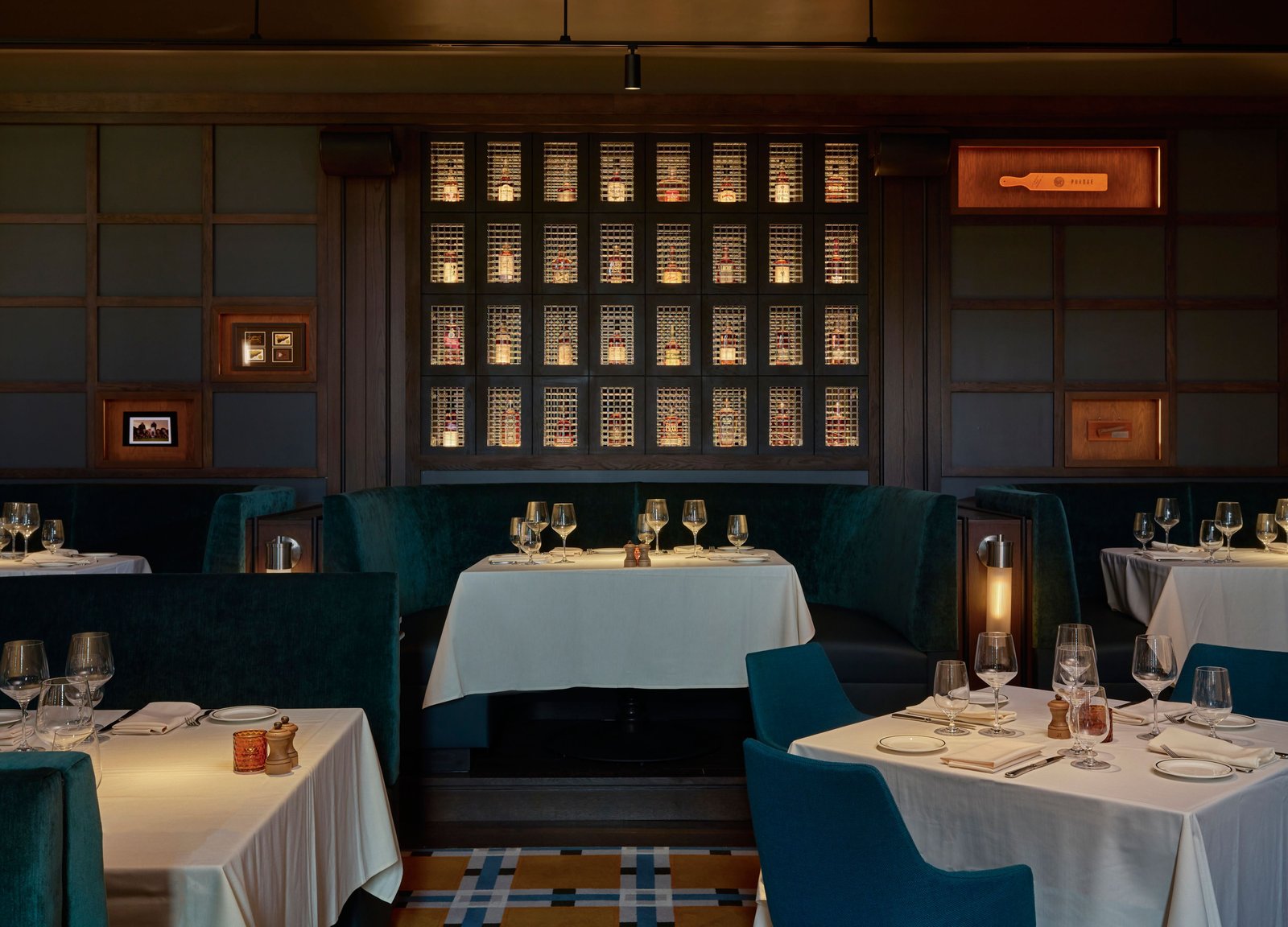 The Union Club Hotel at Purdue University, Autograph Collection, at the table