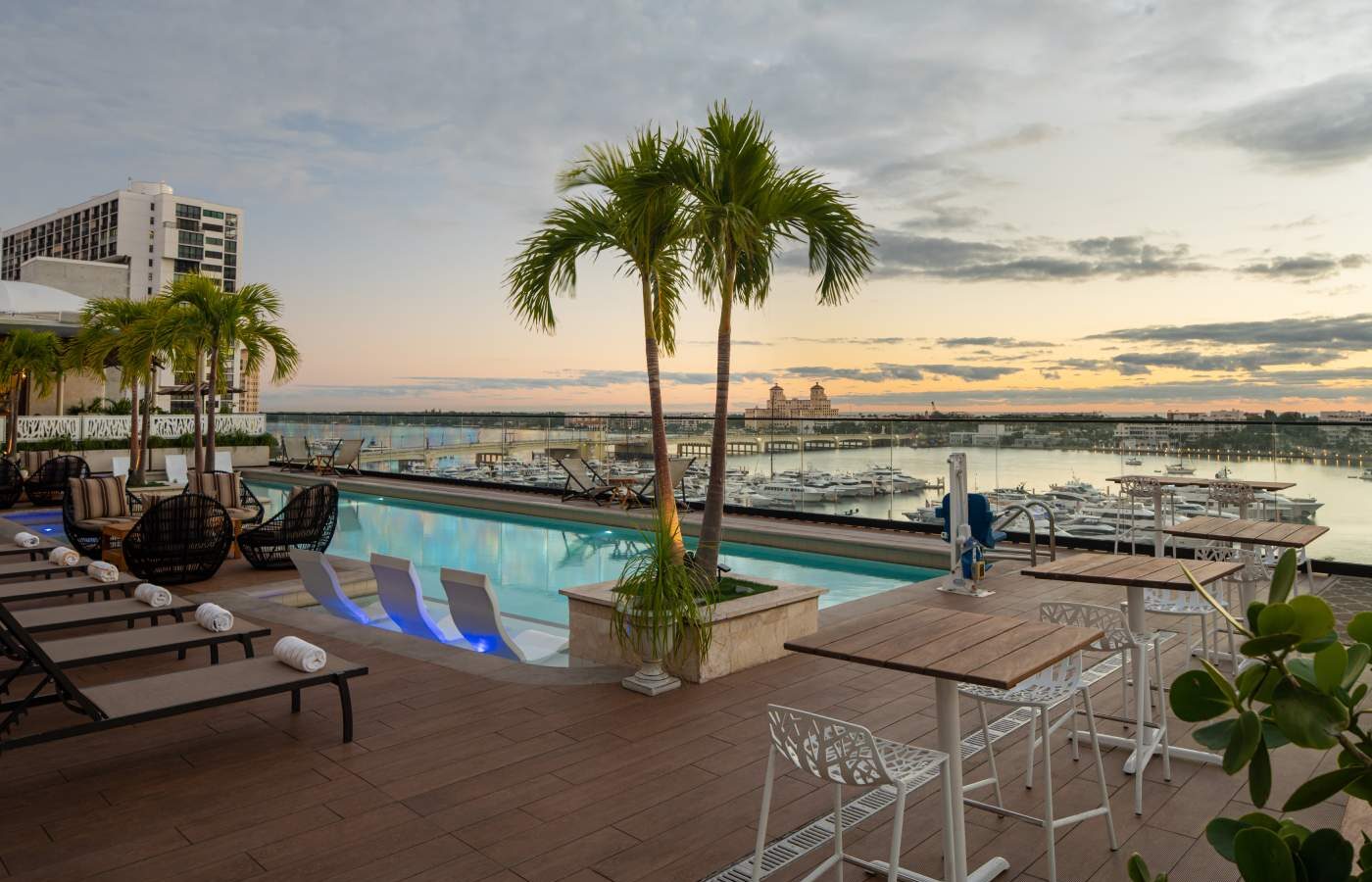 The Ben, Autograph Collection, the pool
