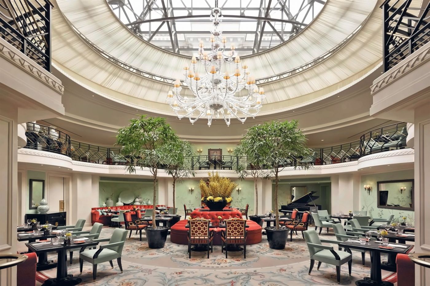 Shangri-La Paris, at the table