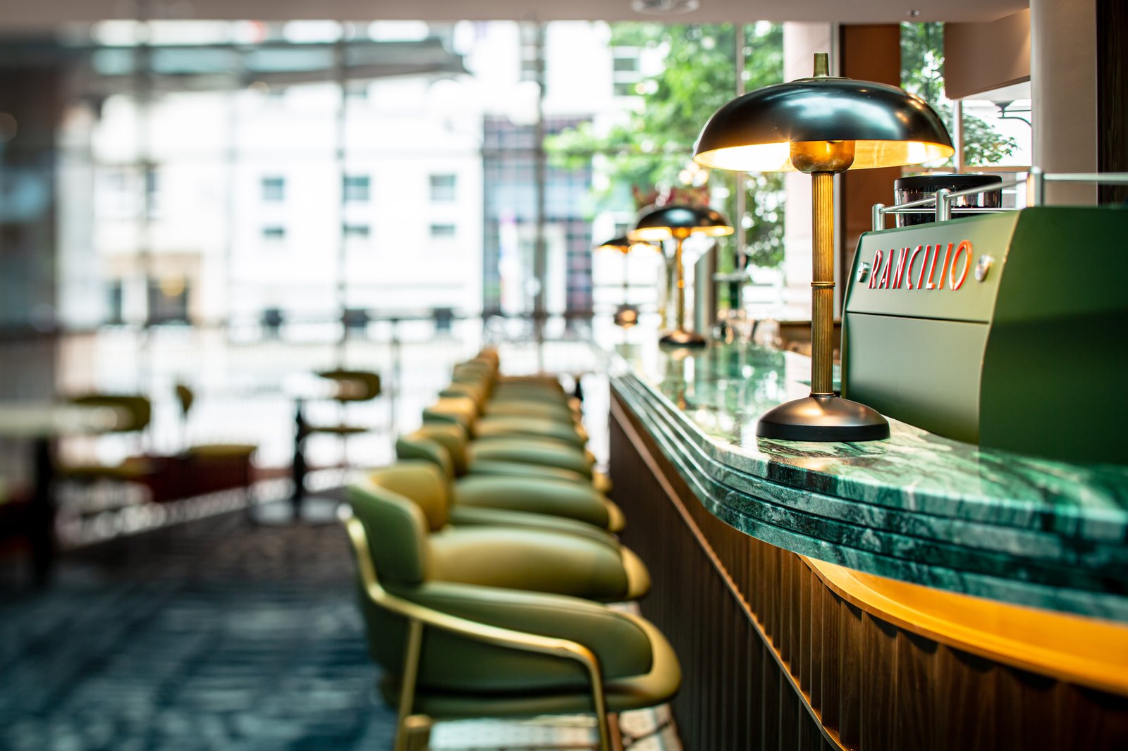 Hilton Frankfurt City Centre, hudson yards lounge, bar & dining