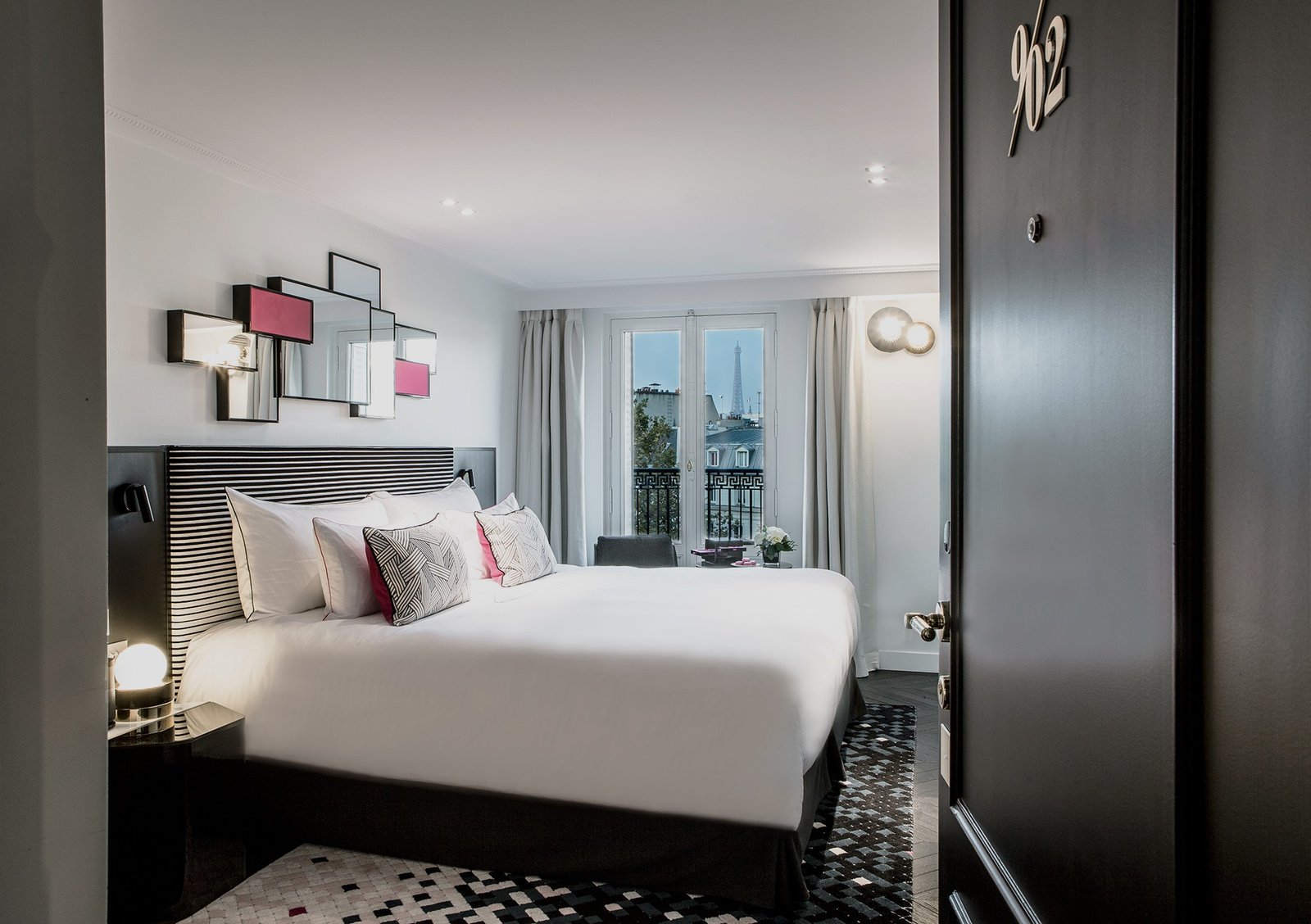 Fauchon L'Hôtel Paris — rooms