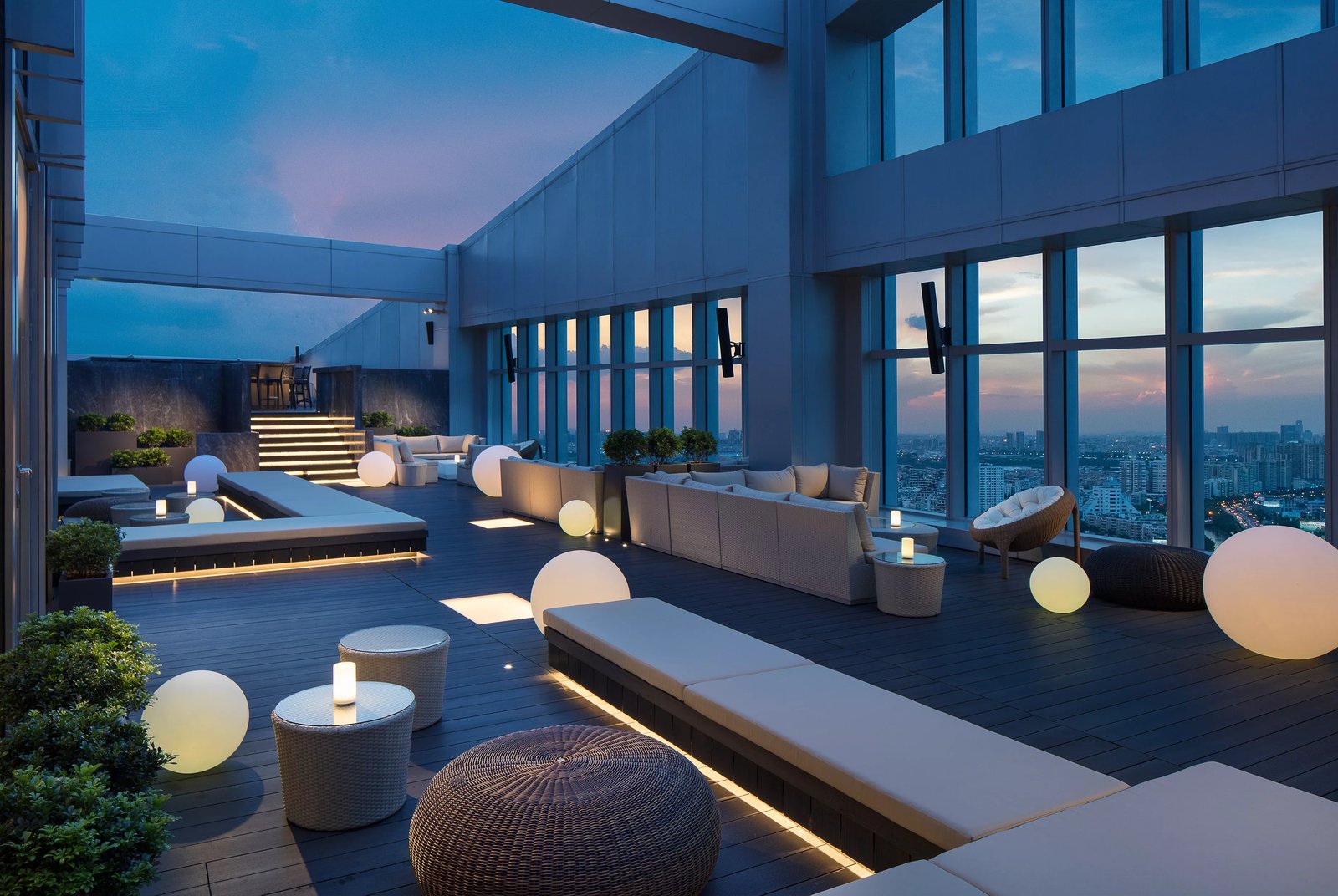 Sofitel Foshan, sky bar