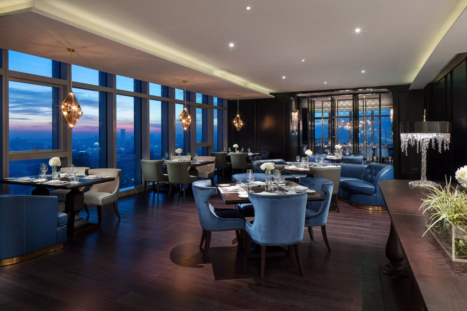 Sofitel Foshan, at the table