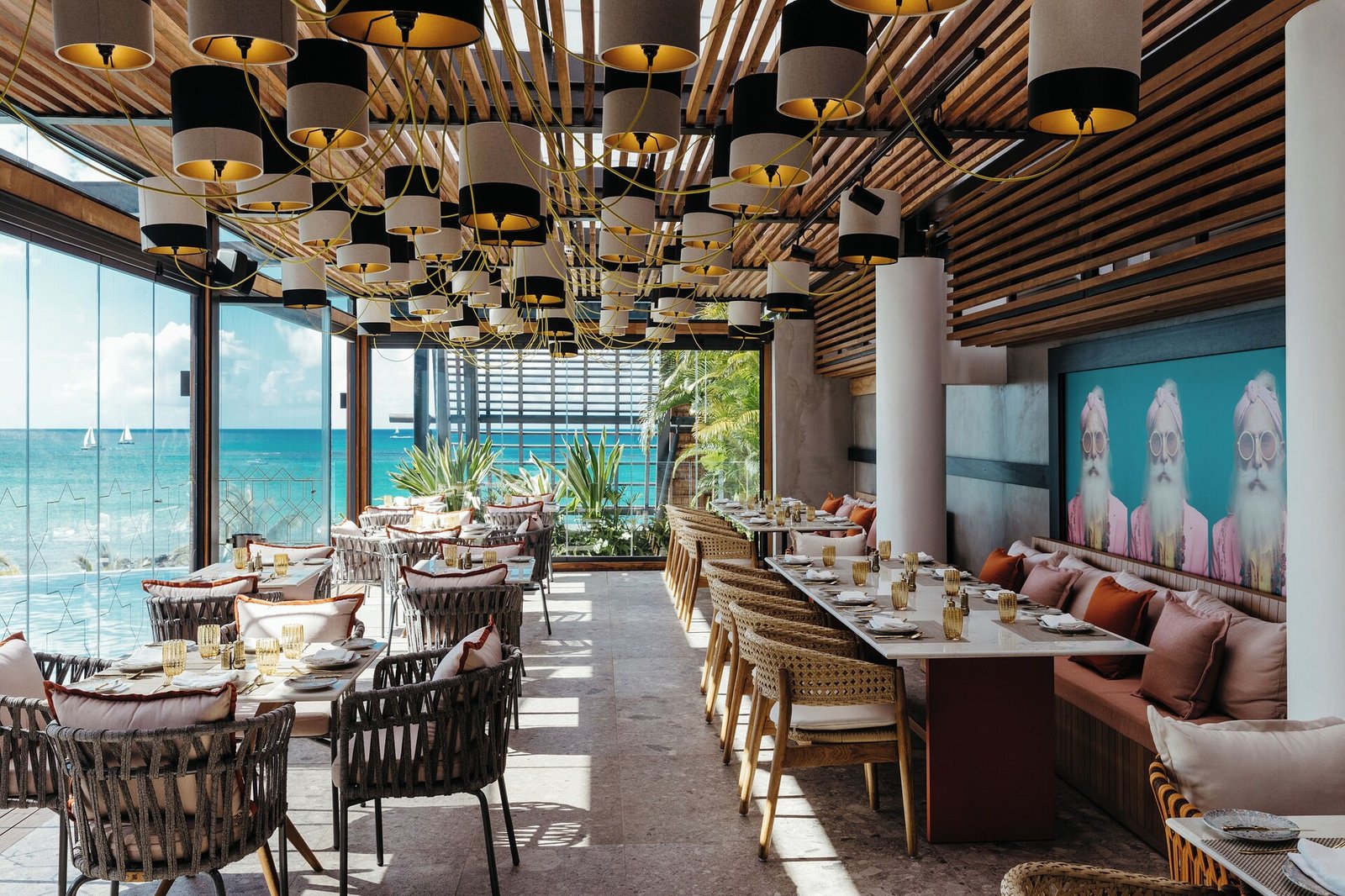 LUX* Grand Baie, beach rouge