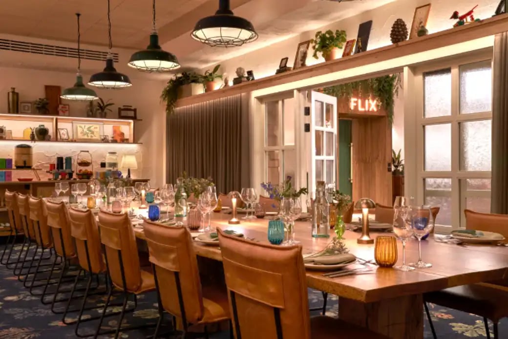 Treehouse Hotel Manchester, at the table