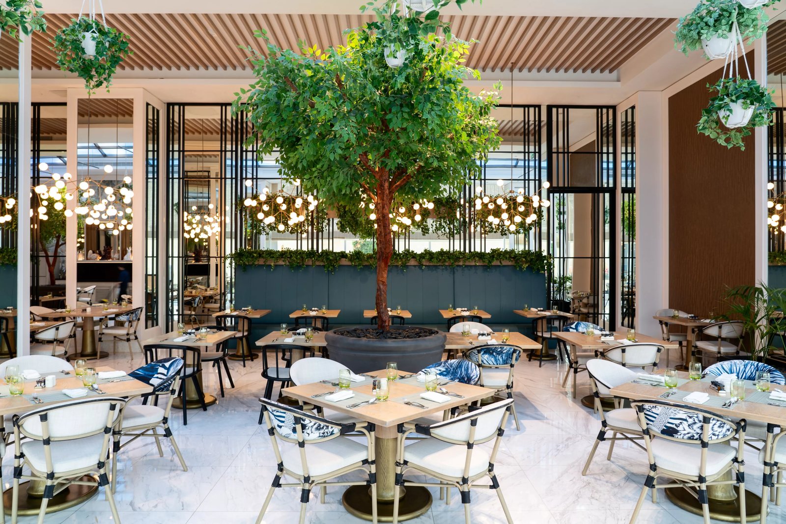 Sofitel Dubai The Obelisk, eat & drink