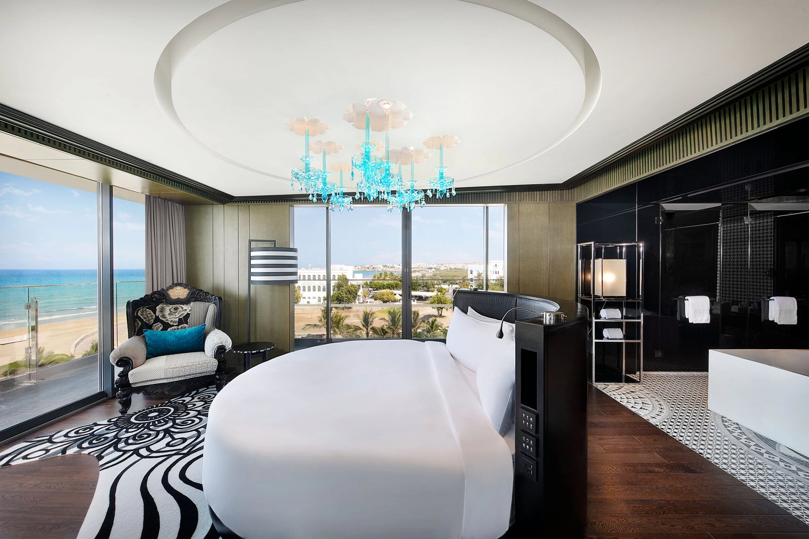 W Muscat, rooms