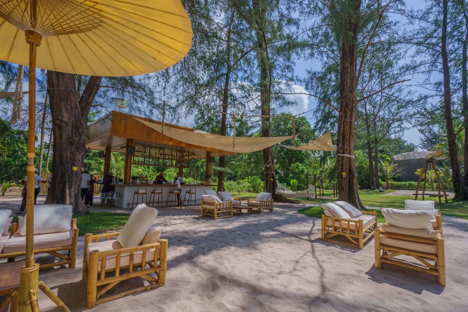 SALA Phuket Mai Khao Beach Resort, sala beach bar