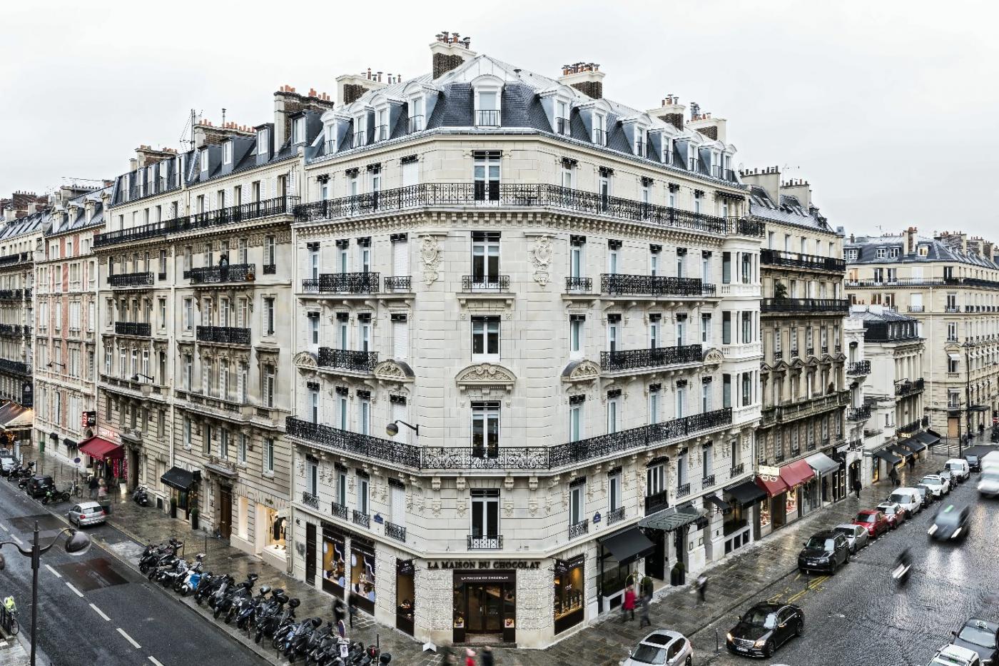 Le Grand Powers — backstory