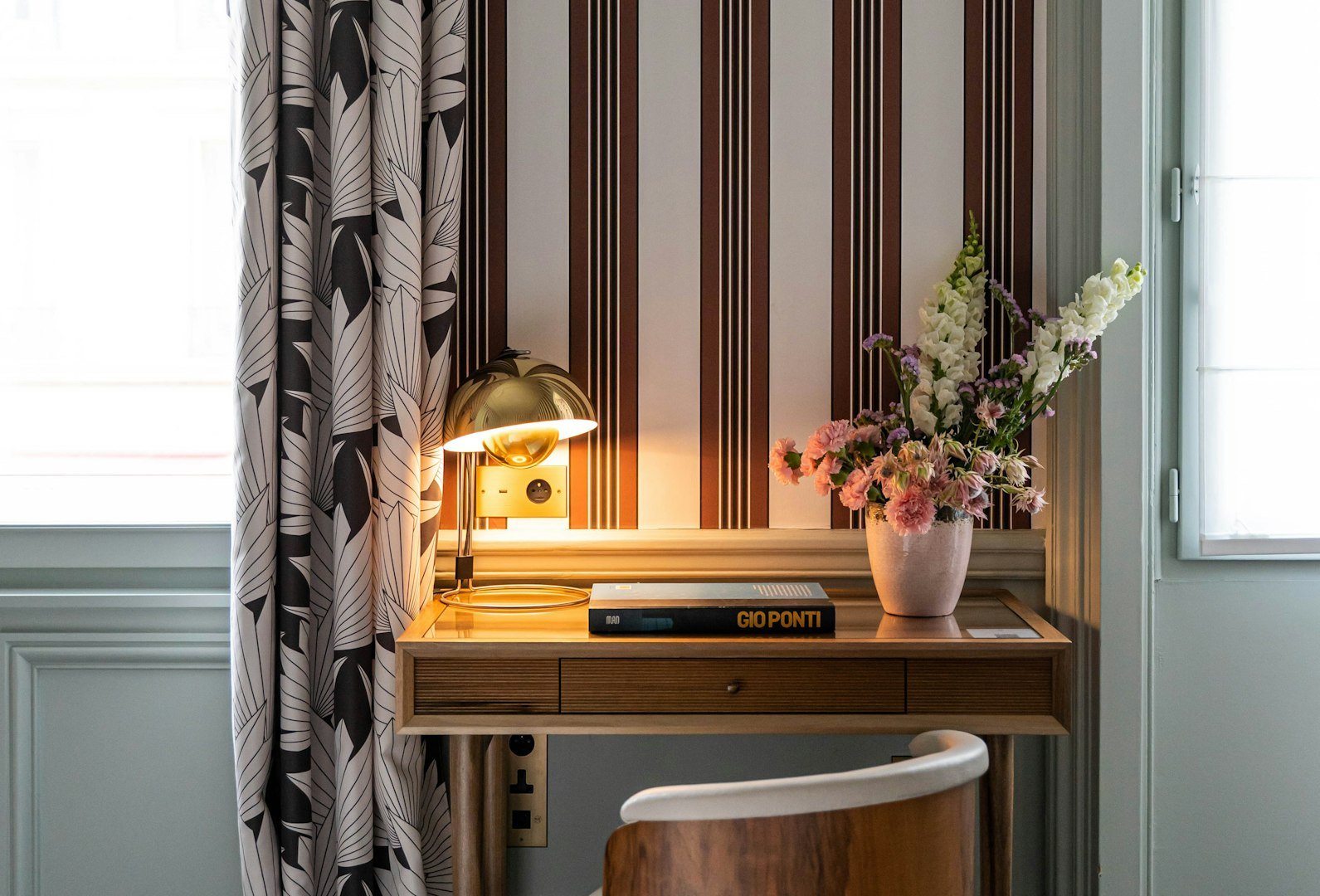 Le Grand Powers — rooms