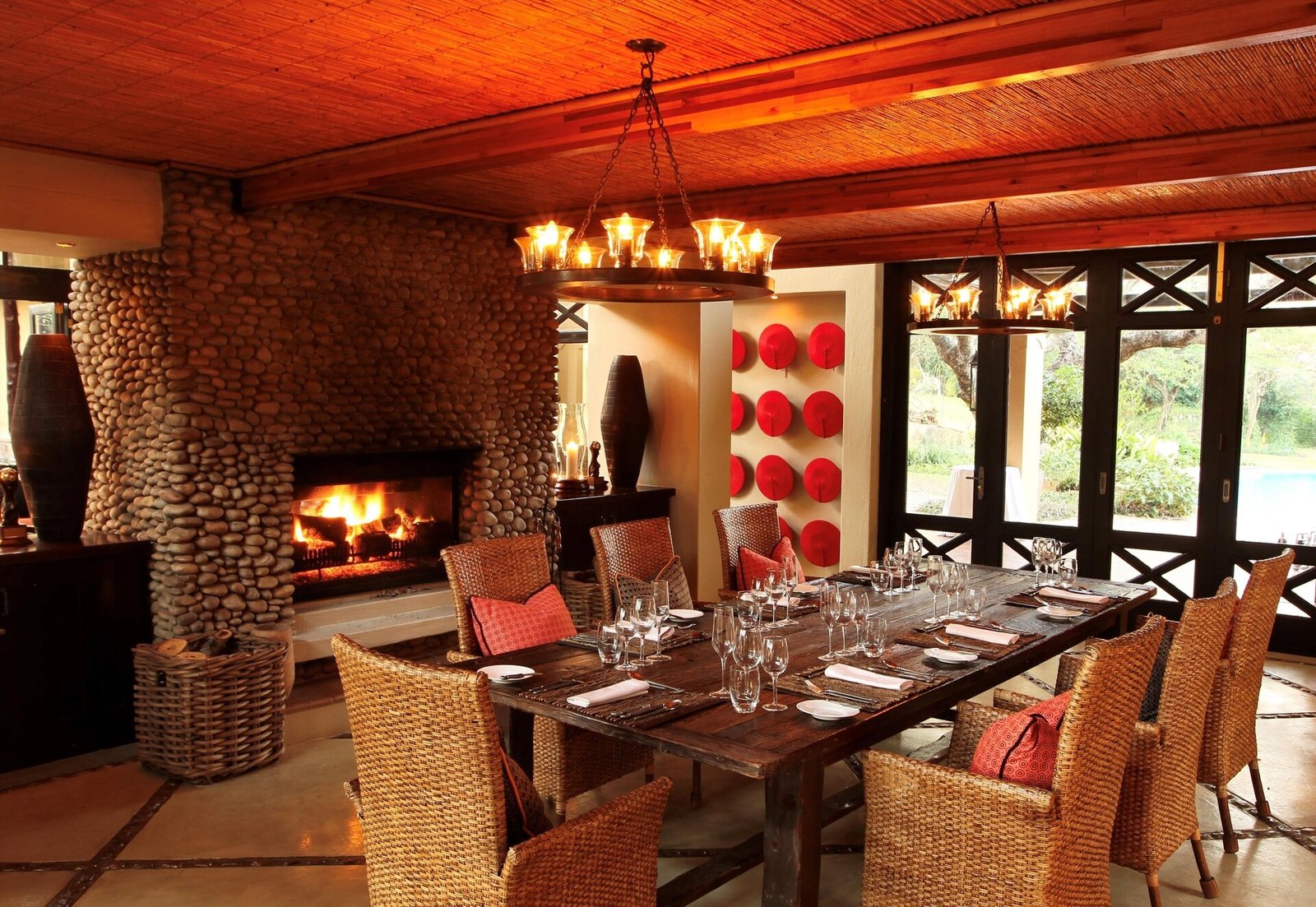 Thanda Private Game Reserve, at the table