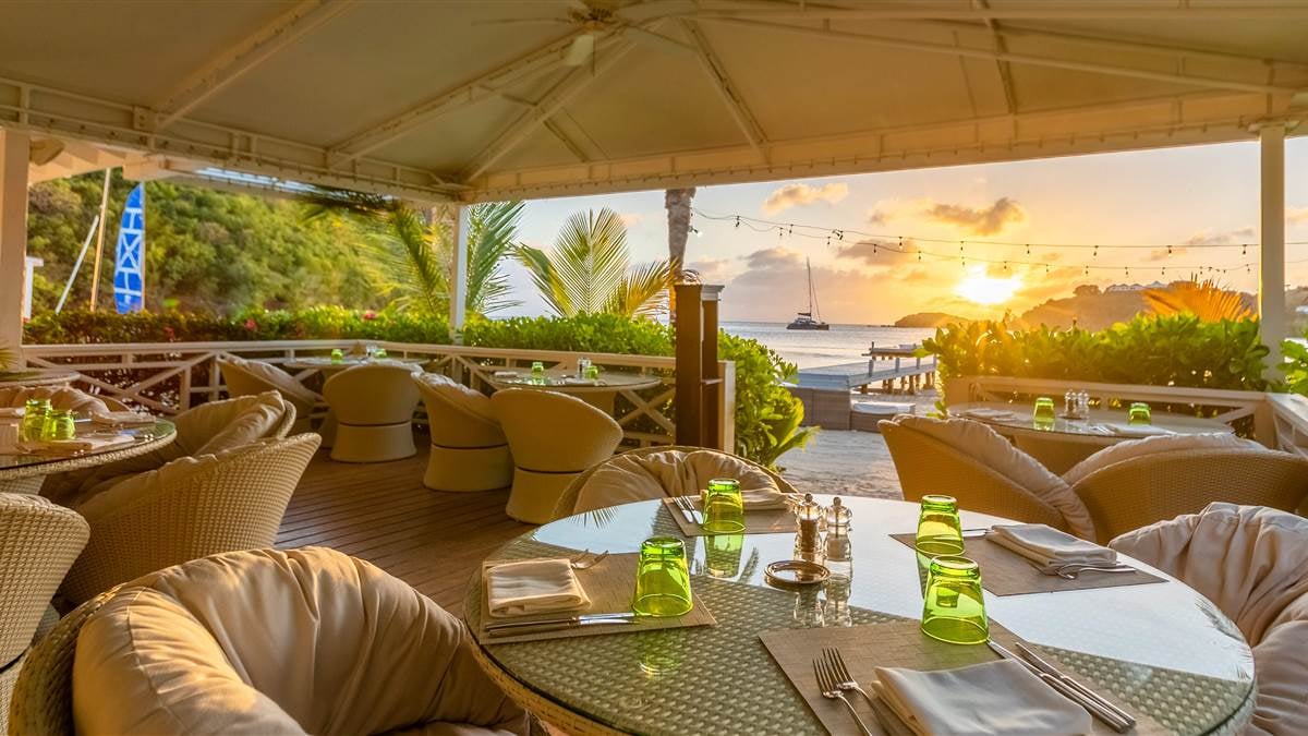 Carlisle Bay, the jetty grill