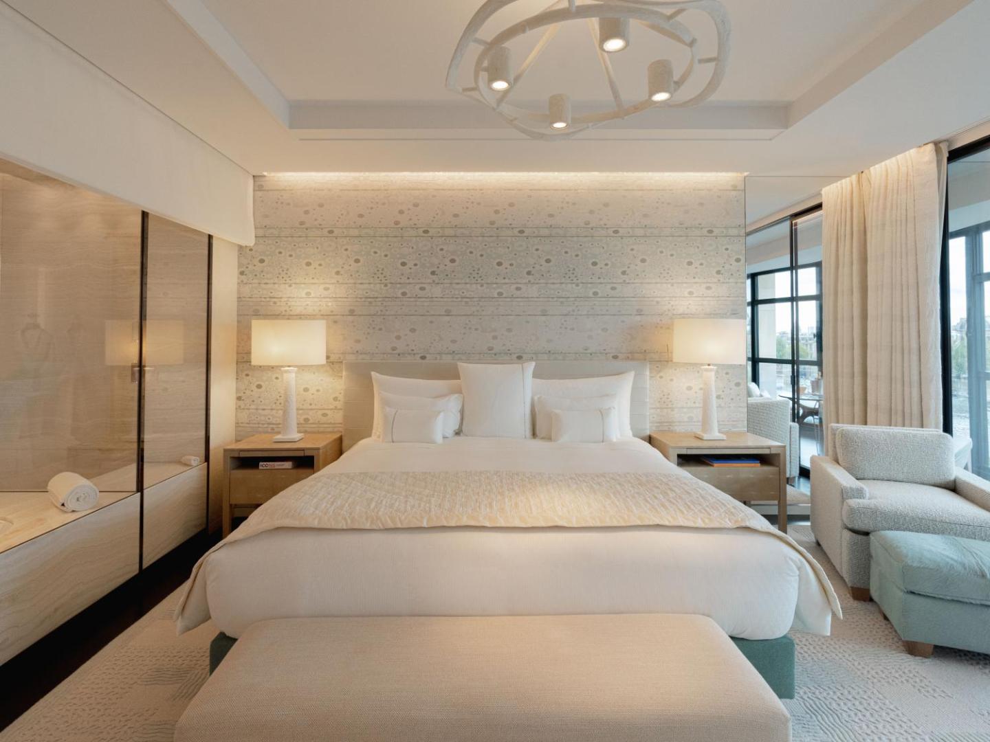Cheval Blanc Paris Hotel — rooms