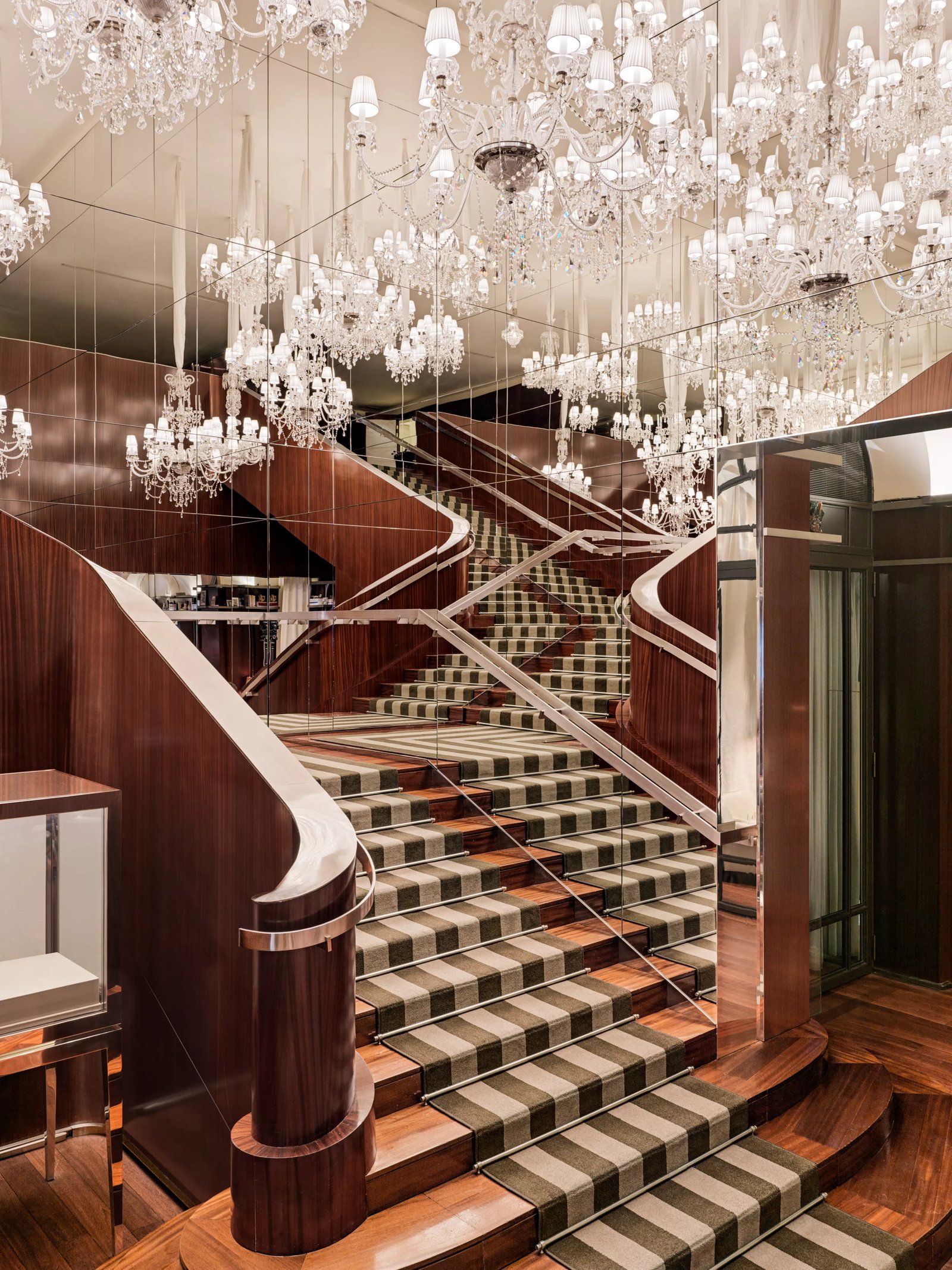 Le Royal Monceau – Raffles Paris — vibe