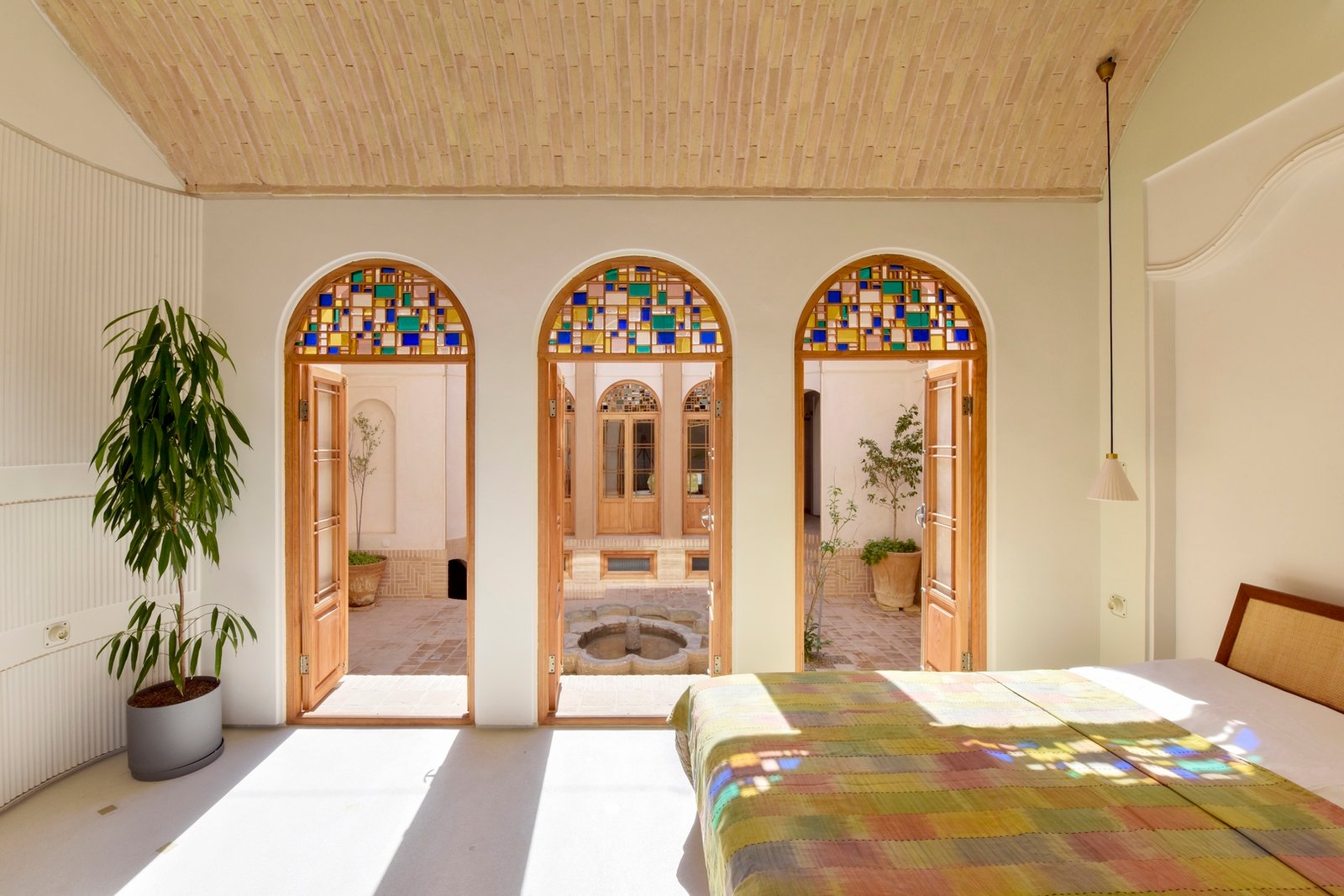 Minoudar House