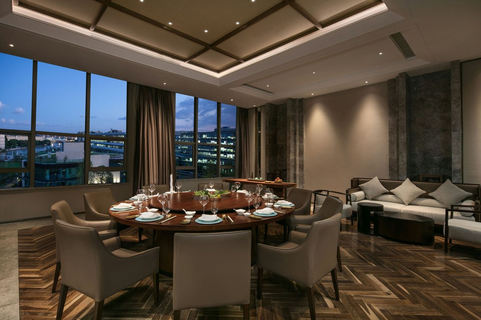 The Anandi Hotel and Spa, eat & drink