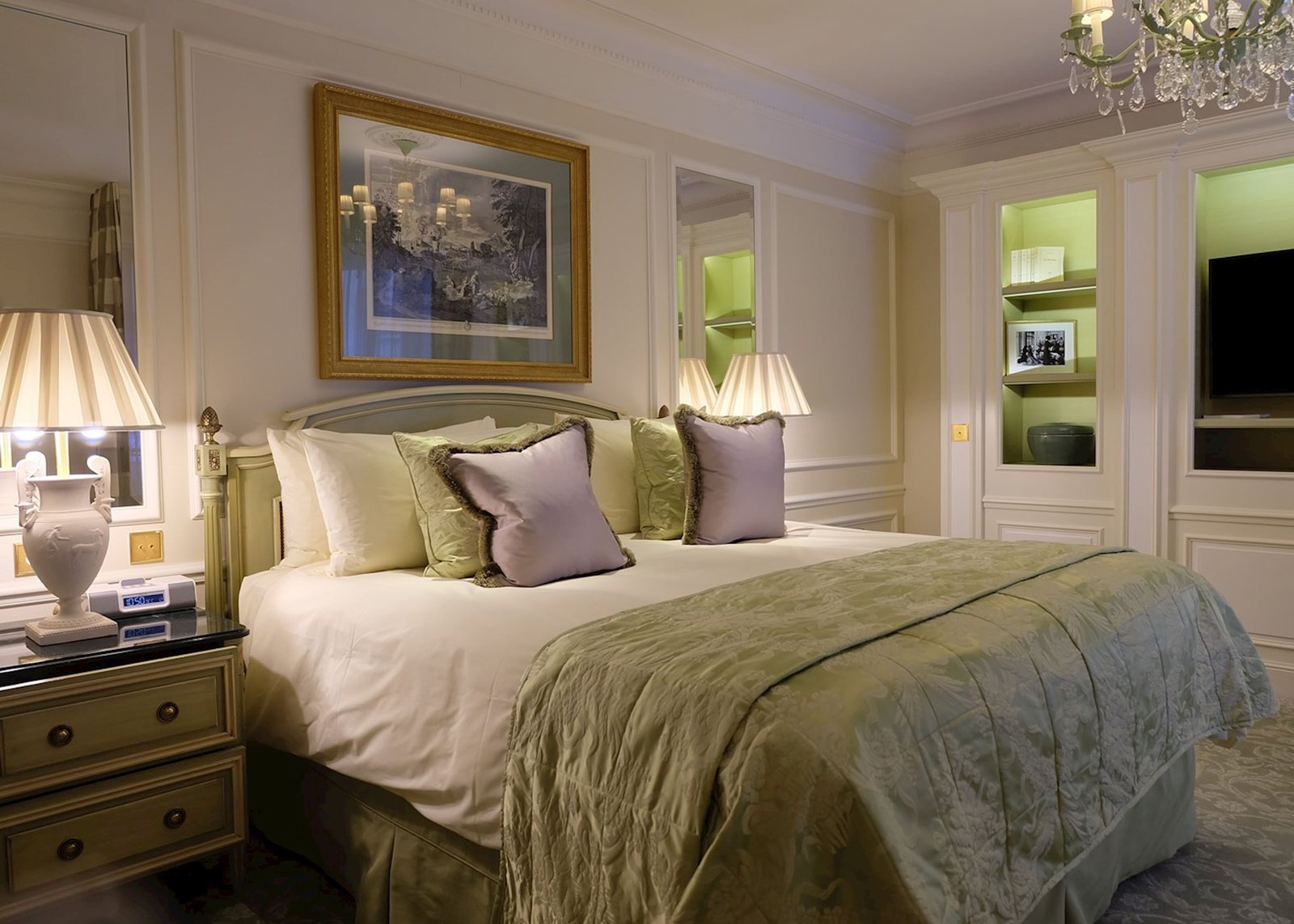 Four Seasons Hotel George V — rooms