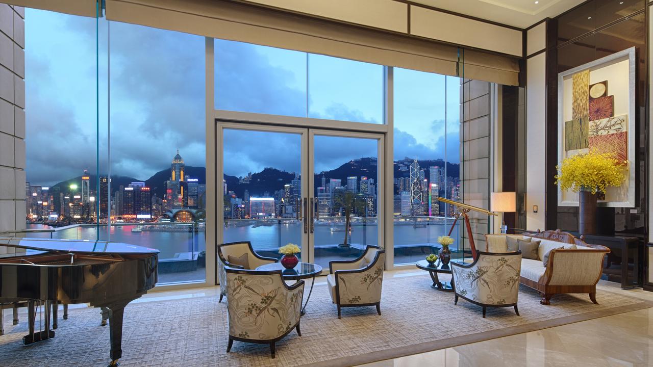 The Peninsula Hong Kong — vibe