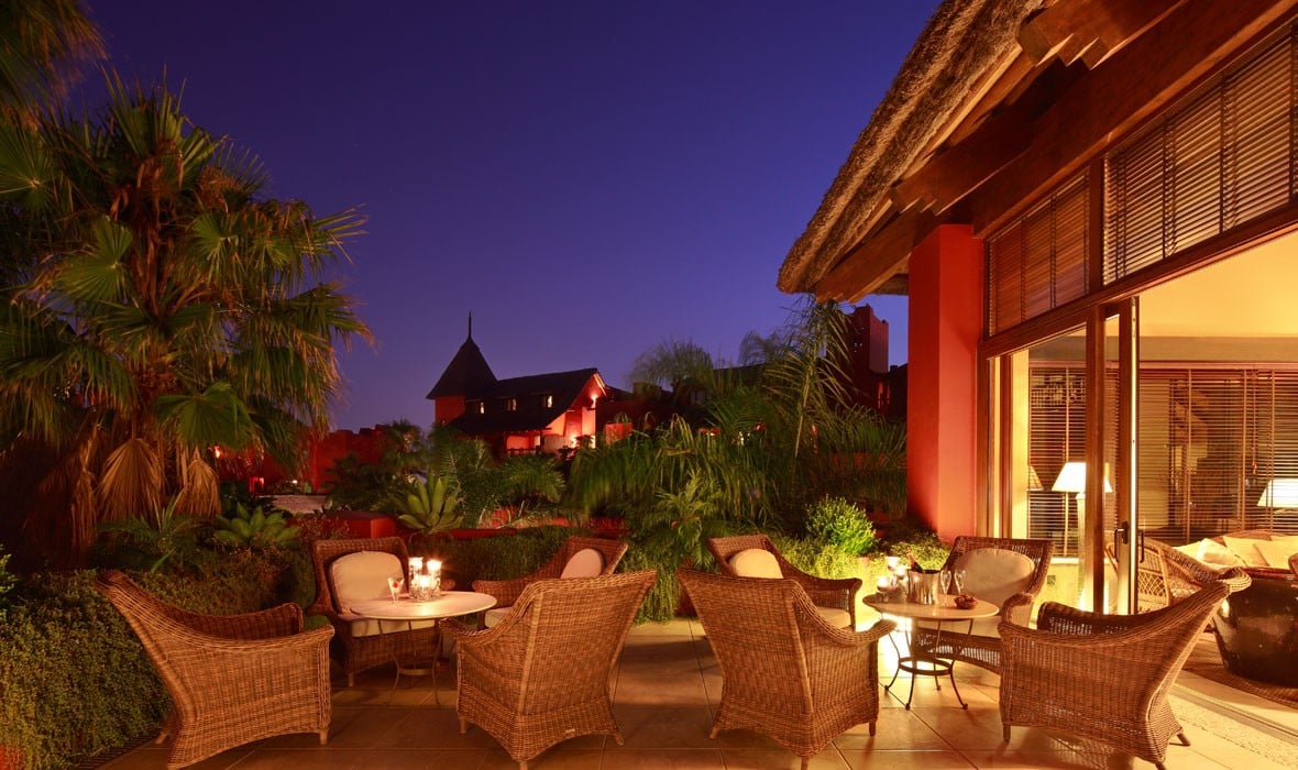 Asia Gardens Hotel & Thai Spa, lobby bar