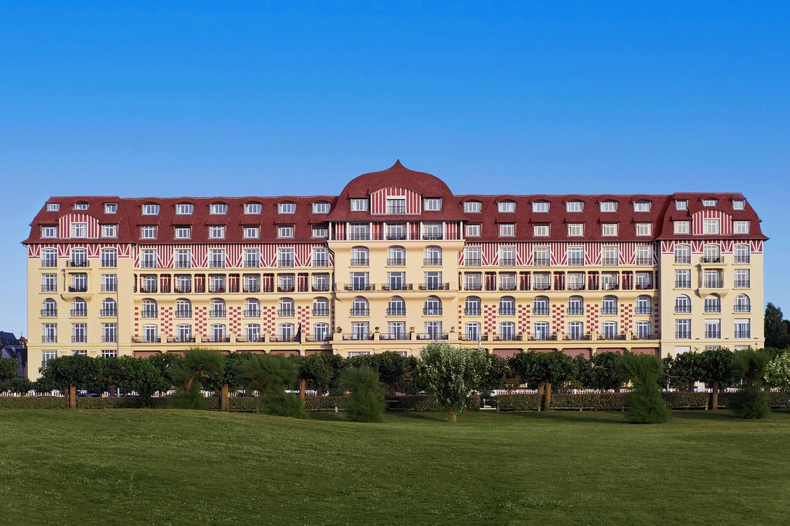 Royal Barriere Hotel, how it began