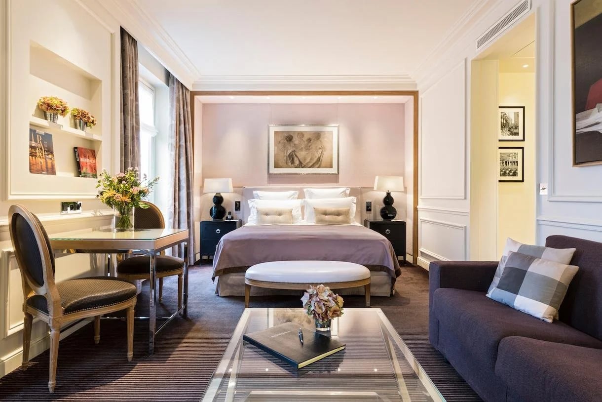 Grand Hôtel du Palais Royal — rooms