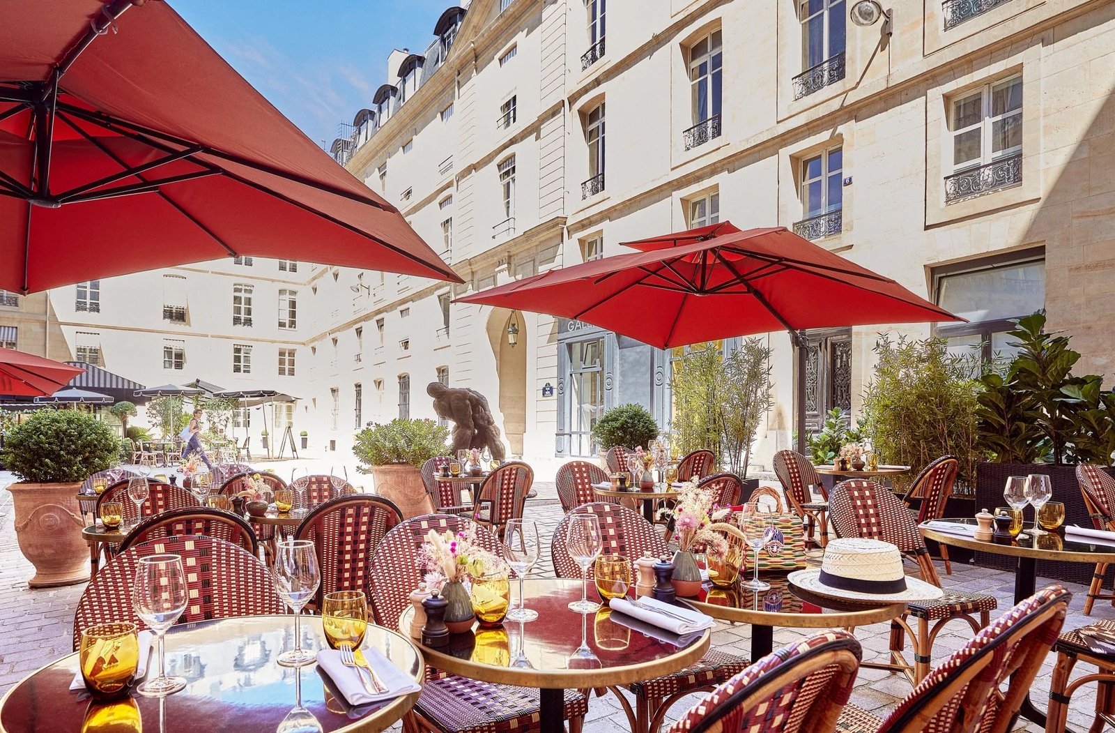 Grand Hôtel du Palais Royal — eat & drink