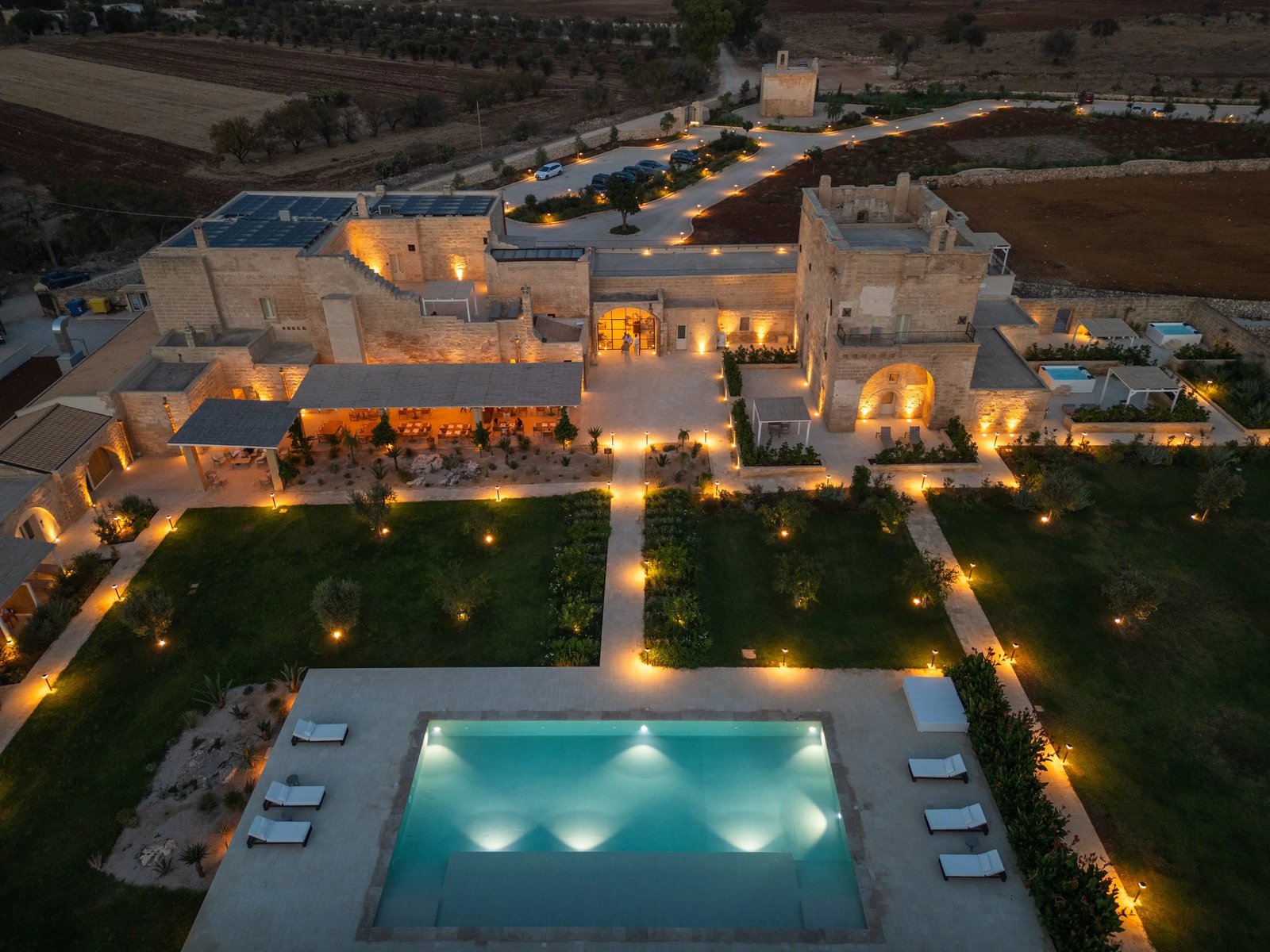 Masseria Donna Menga, the pool