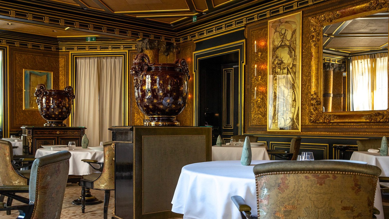 La Réserve Paris Hotel and Spa, at the table
