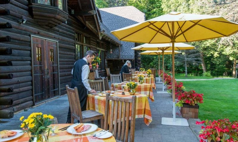 The Lodge at Glendorn, at the table