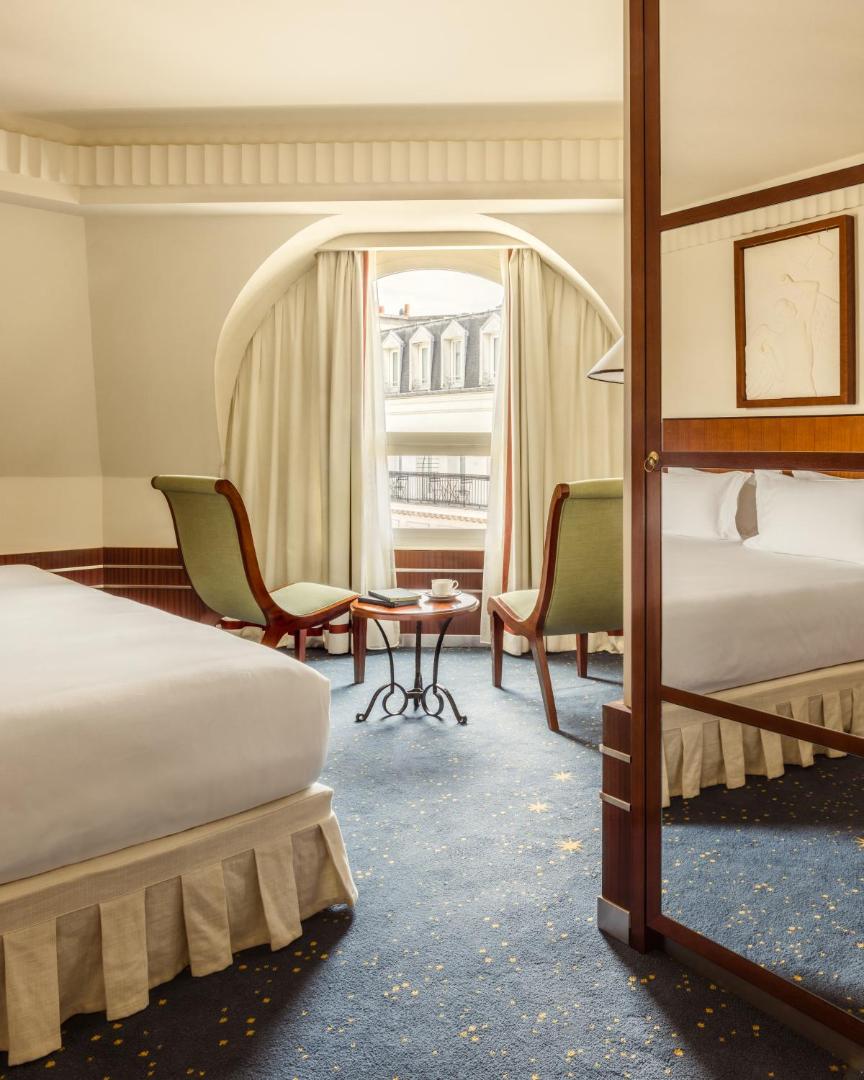 Hôtel des Grands Voyageurs — rooms