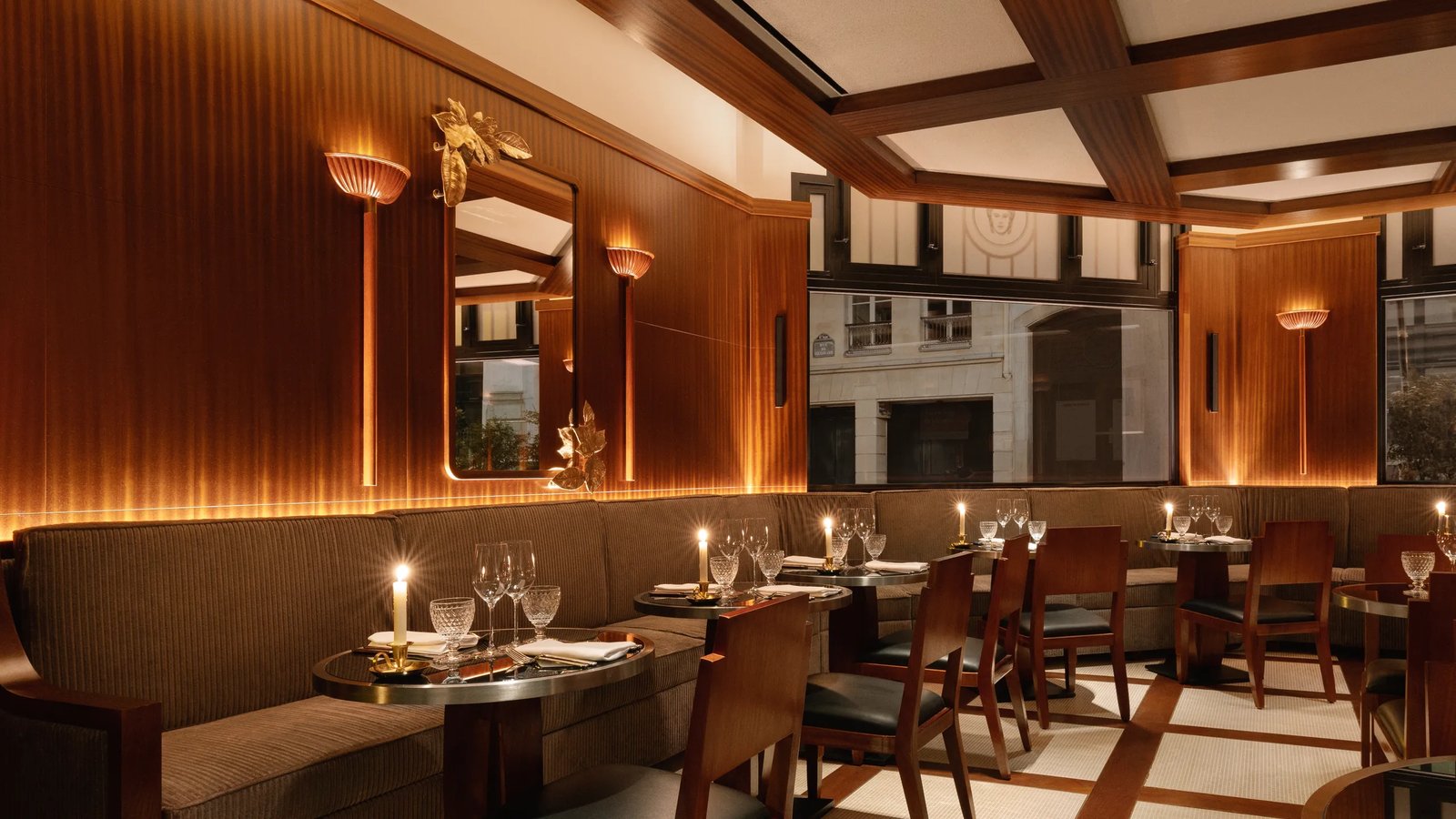 Hôtel des Grands Voyageurs — eat & drink