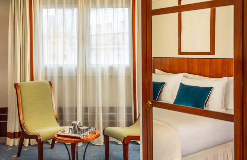 Hôtel des Grands Voyageurs — rooms