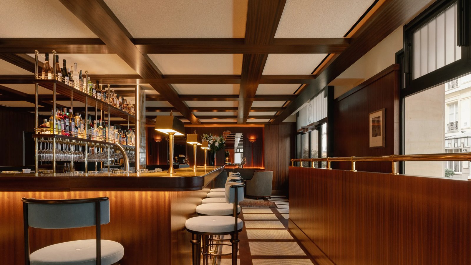 Hôtel des Grands Voyageurs — eat & drink