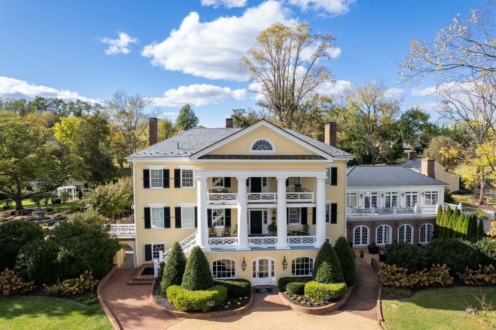 The Inn at Willow Grove