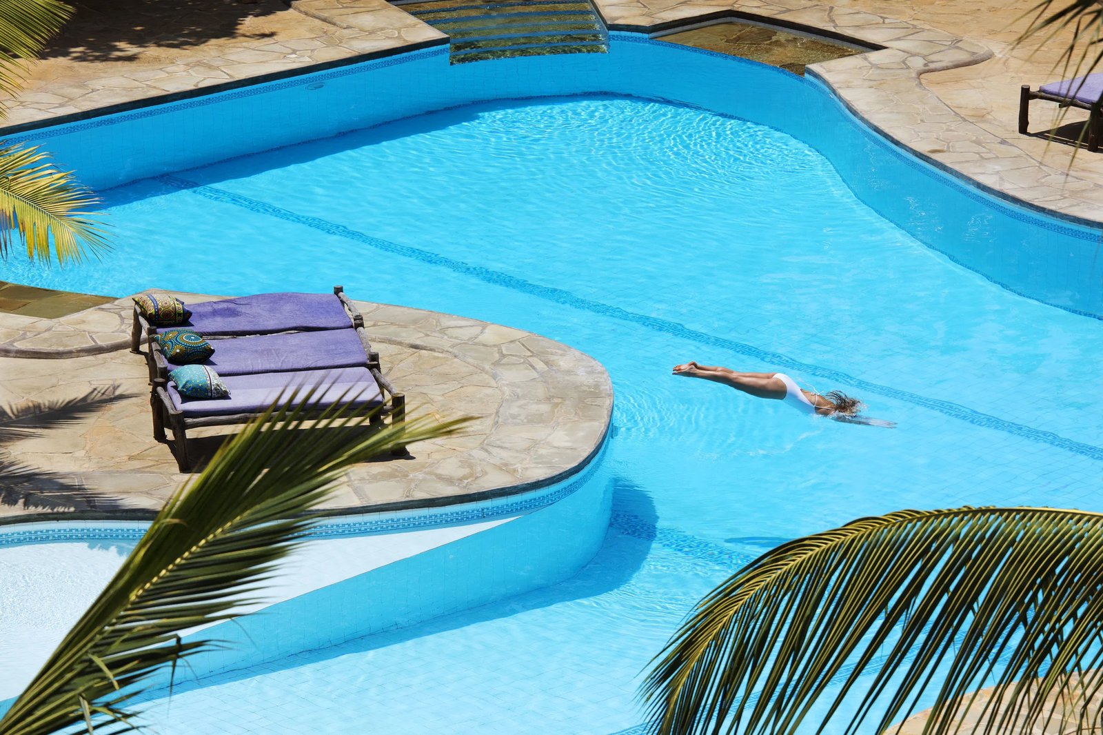 Kinondo Kwetu, the pool