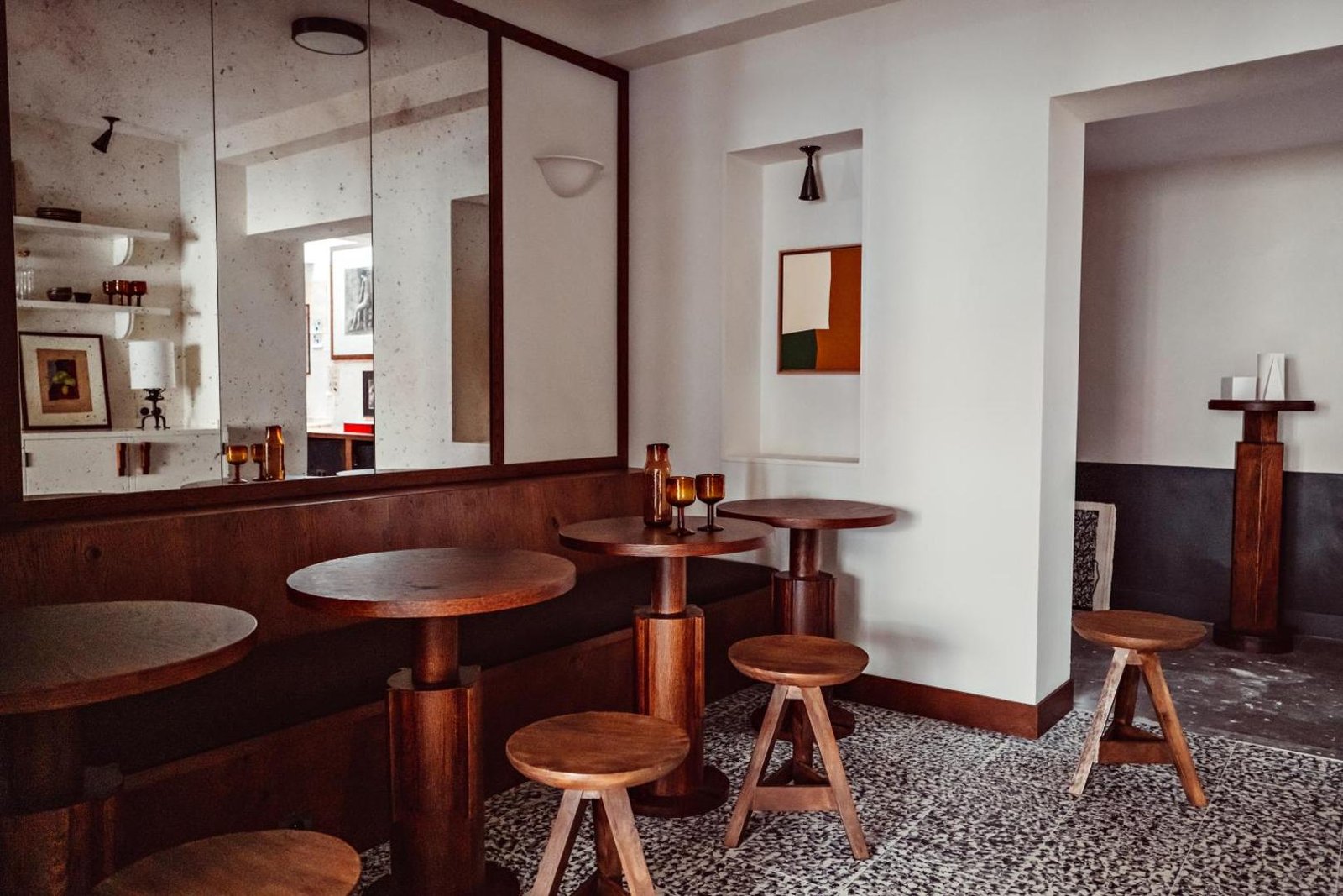 Hôtel des Académies et des Arts, café-atelier