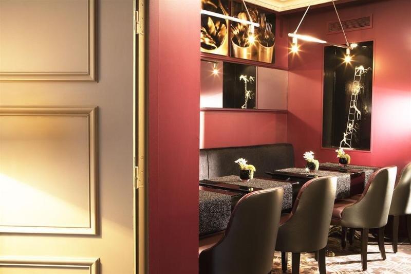 Hôtel des Académies et des Arts — eat & drink