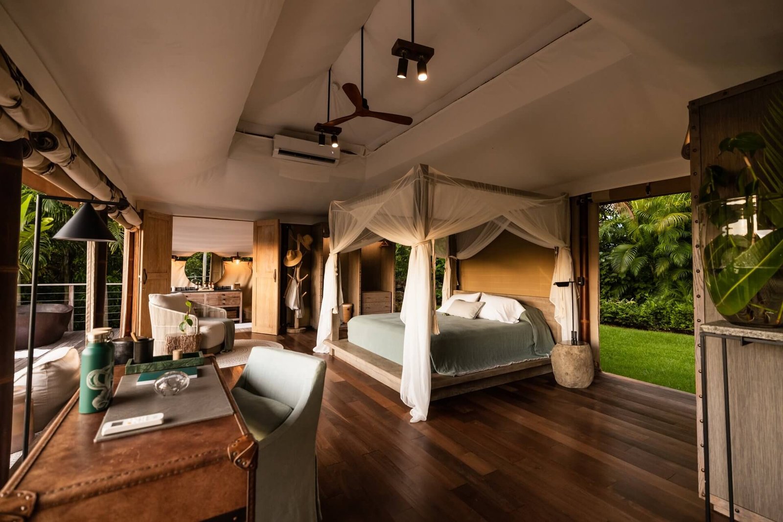 Islas Secas Resort, rooms