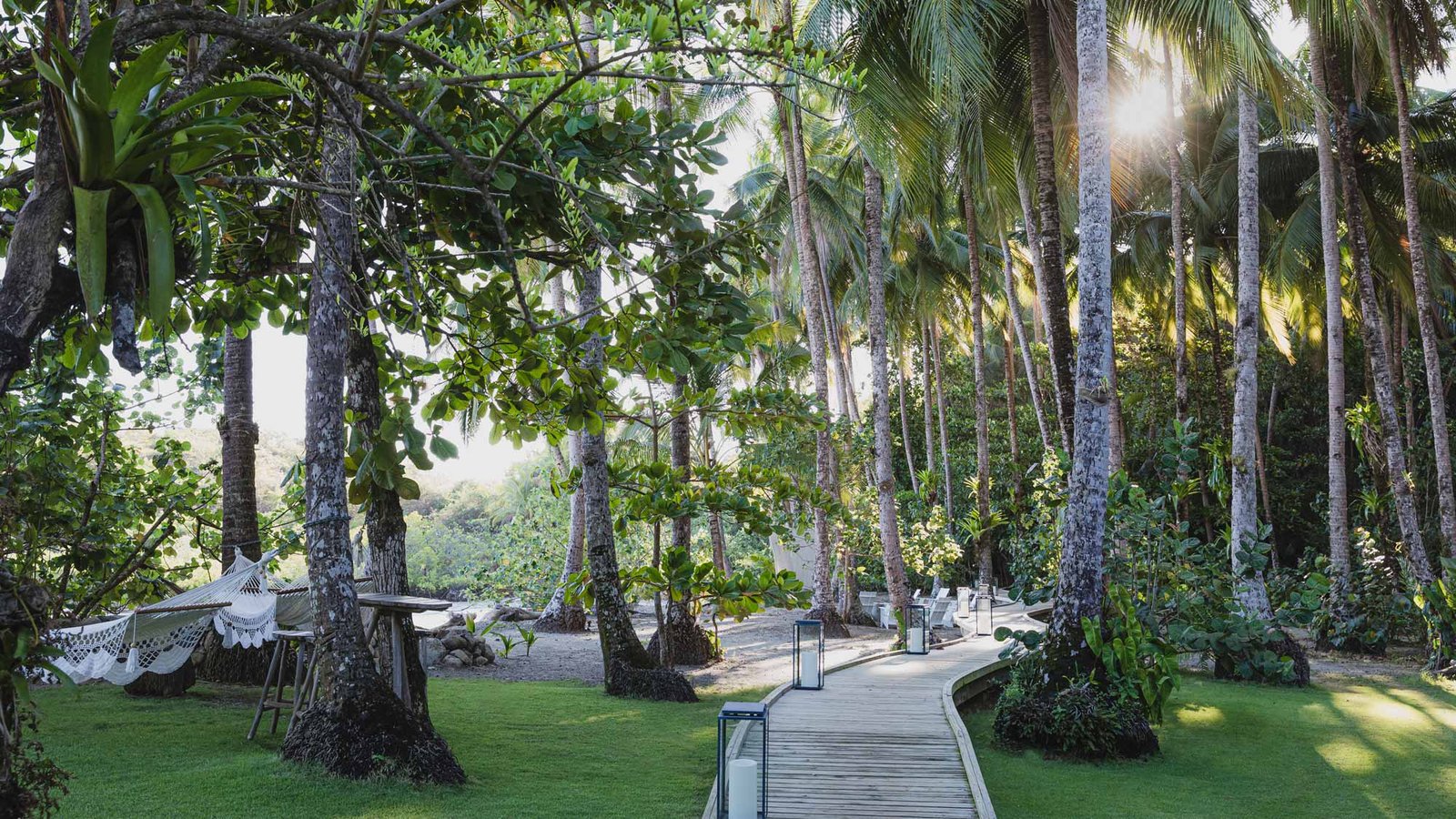 Islas Secas Resort, vibe