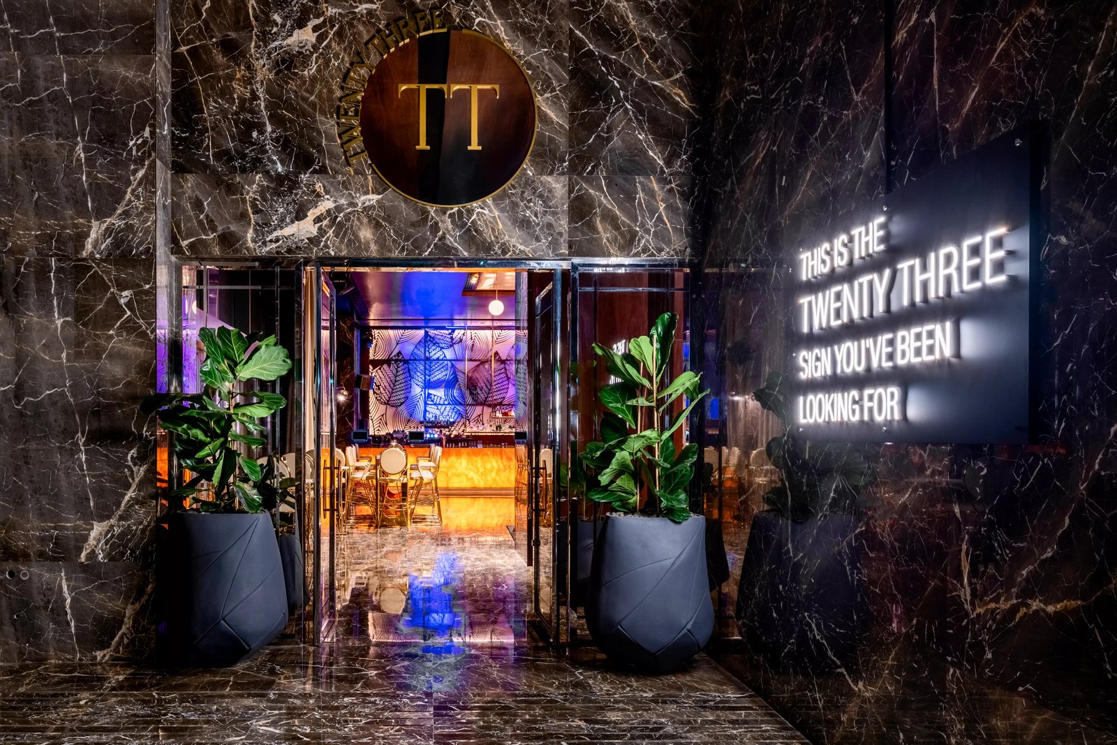 Grand Plaza Mövenpick Media City, vibe
