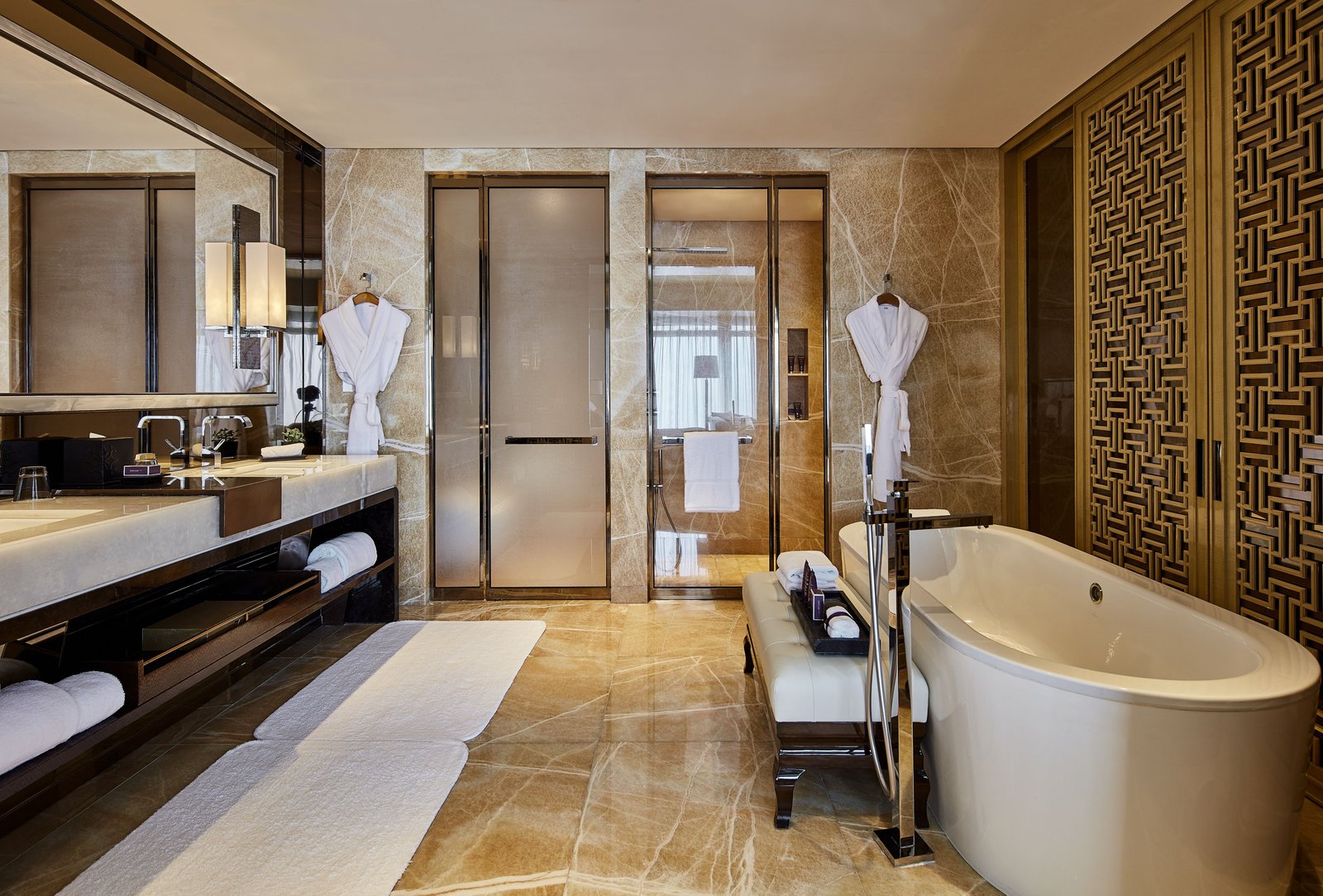 The Ritz-Carlton Hong Kong — rooms