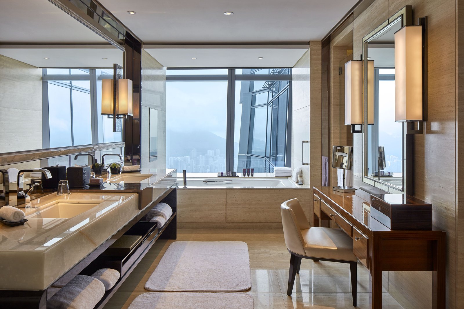 The Ritz-Carlton Hong Kong — rooms