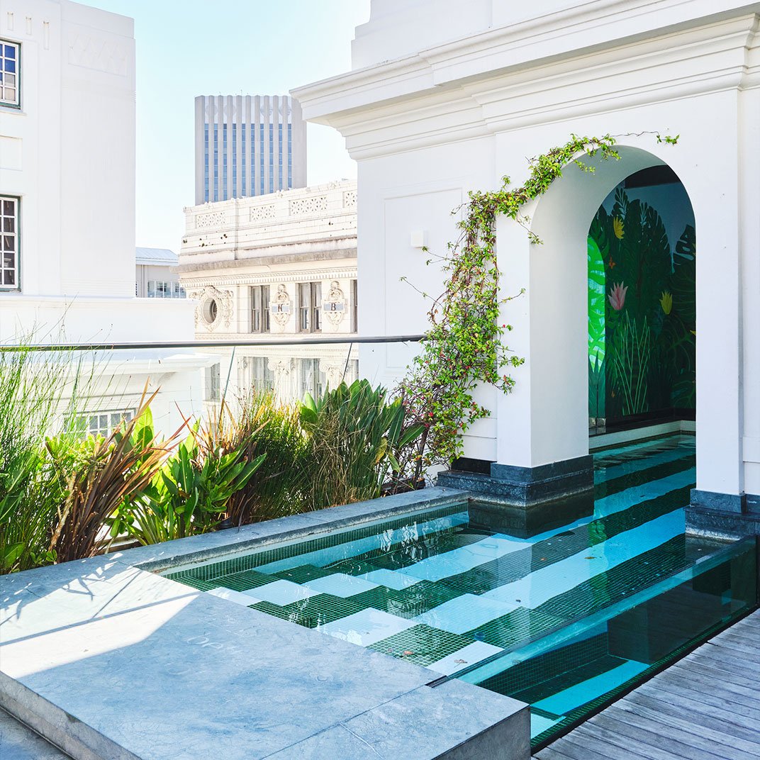 Gorgeous George Hotel, the pool