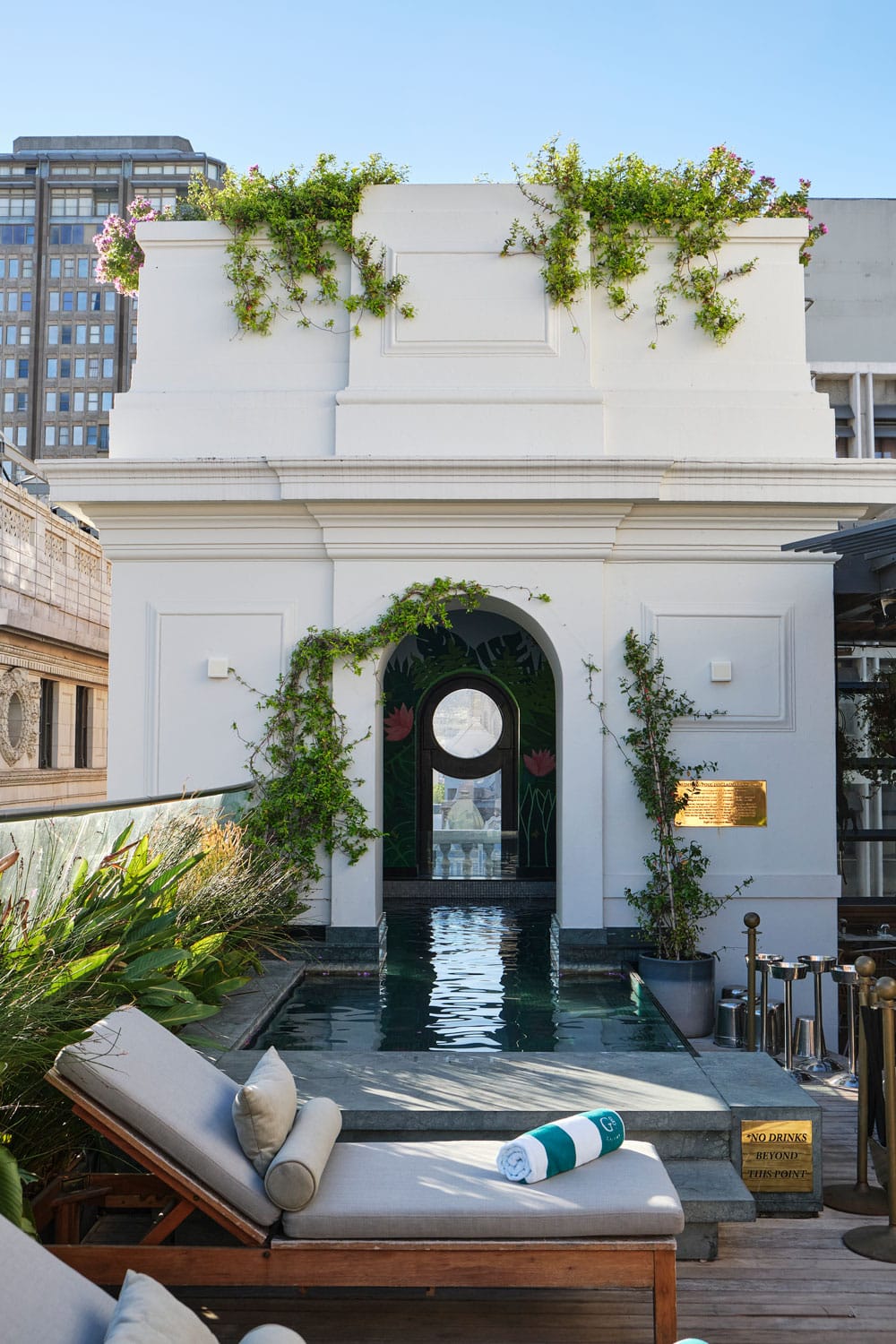 Gorgeous George Hotel