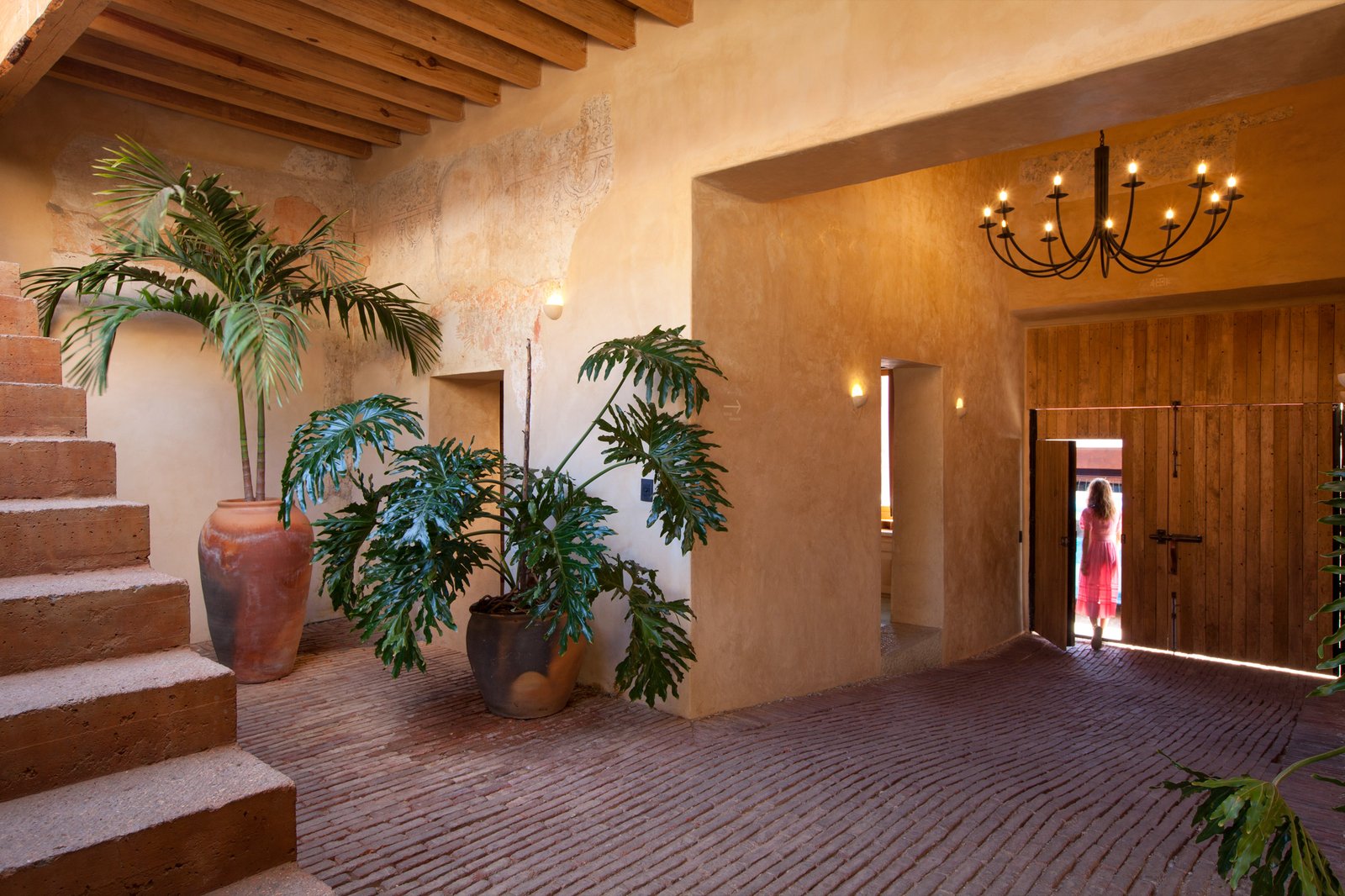 Hotel Escondido, vibe