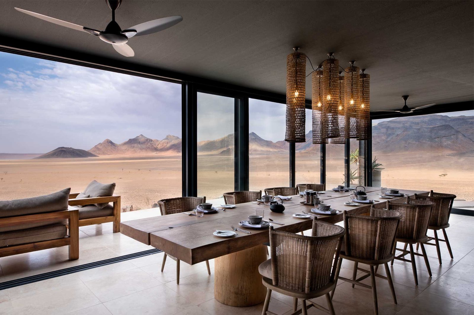 andBeyond Sossusvlei Desert Lodge, eat & drink